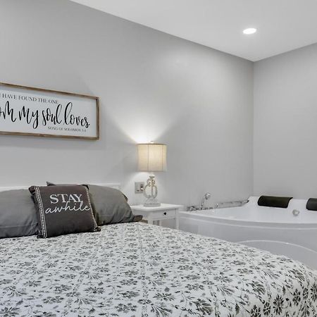 Barnwood Suite - Main Street Lodge In 베를린 외부 사진